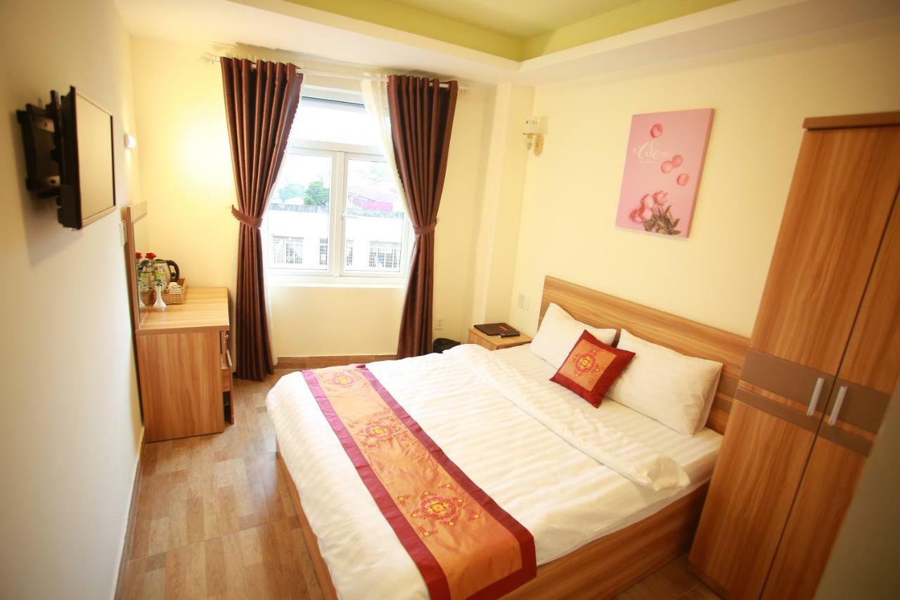 Vanilla Dalat Hotel Екстер'єр фото